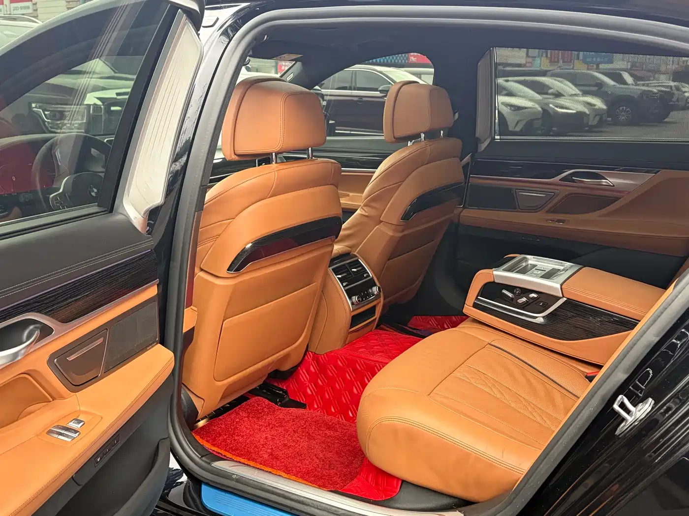 BMW 7 Series 2019 740Li Leading M Sport Package фото 18