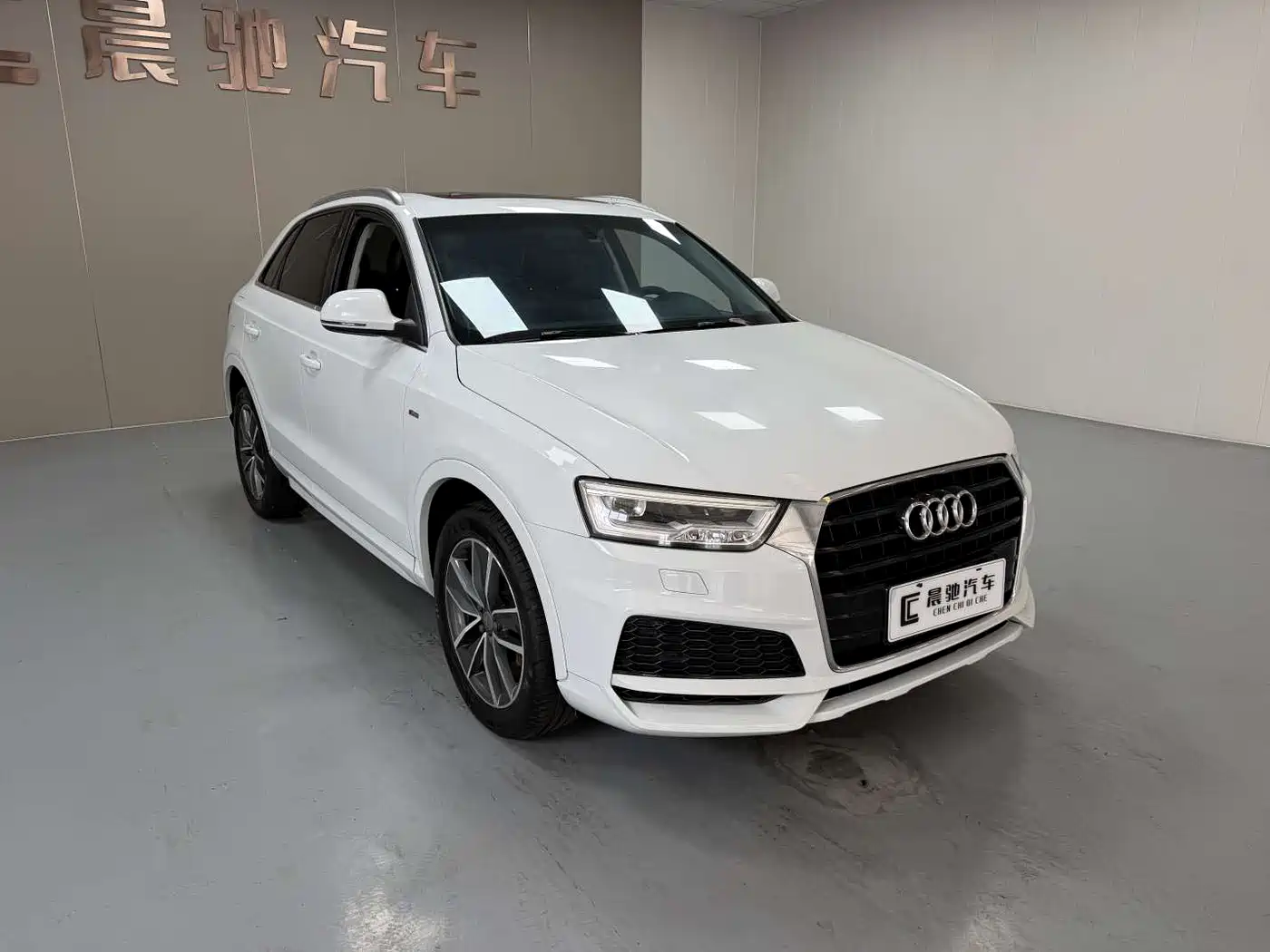 Audi Q3 2018 30 TFSI Fashion Collector's Edition фото 3