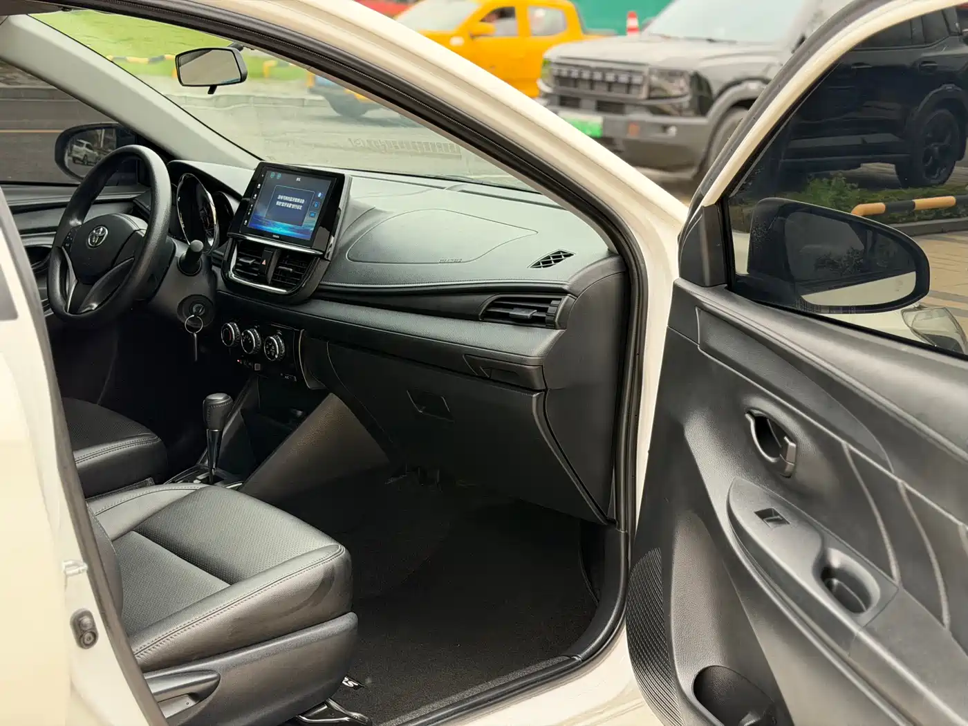 Toyota Vios 2022 1.5L CVT Venture CARE Edition фото 10