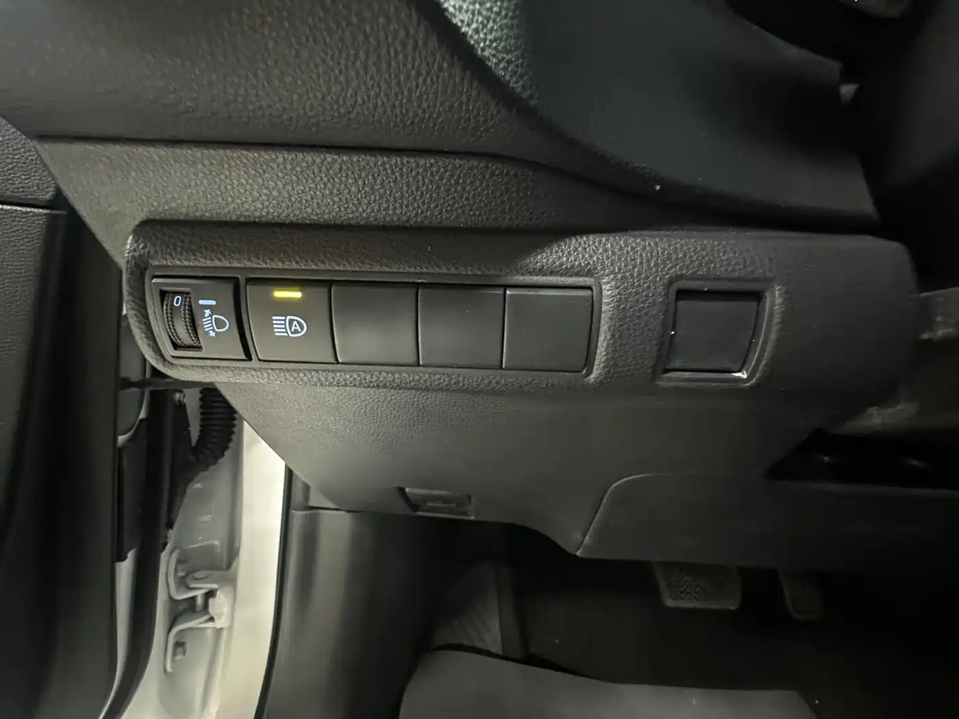 Toyota Corolla 2023 1.5L Pioneer Edition фото 19