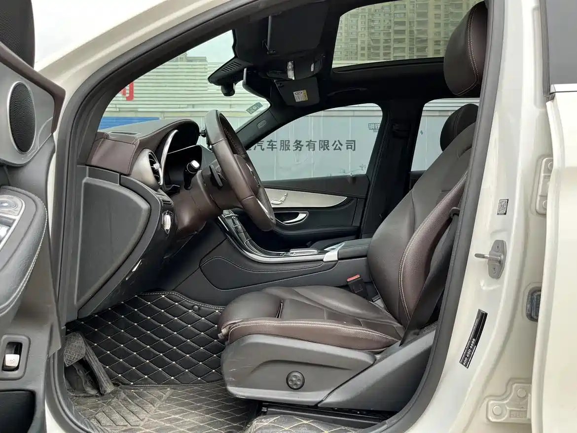 Mercedes-Benz GLC 2020 Facelift GLC 260 L 4MATIC Dynamic фото 7