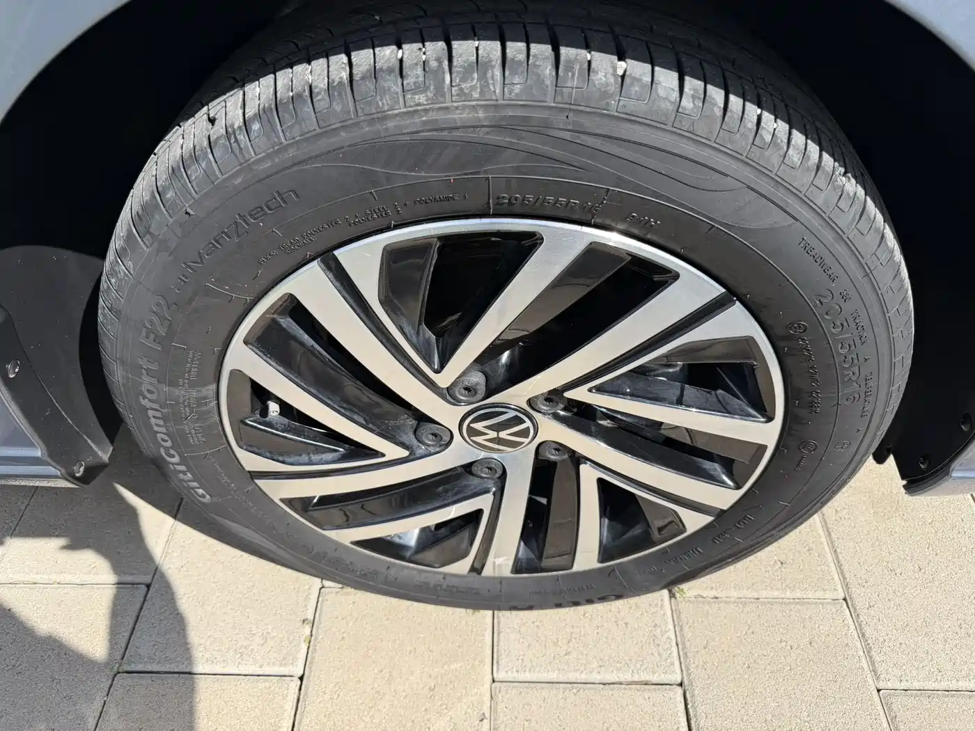 Volkswagen Lavida 2023 1.5L Auto Five Million Edition фото 10