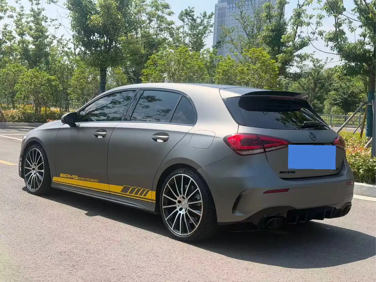 Mercedes-Benz A-Class AMG (Import) 2022 AMG A 35 4MATIC фото 7