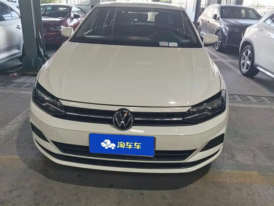 Volkswagen Polo 2023 Plus 1.5L Automatic Panorama Enjoyment Edition фото 2