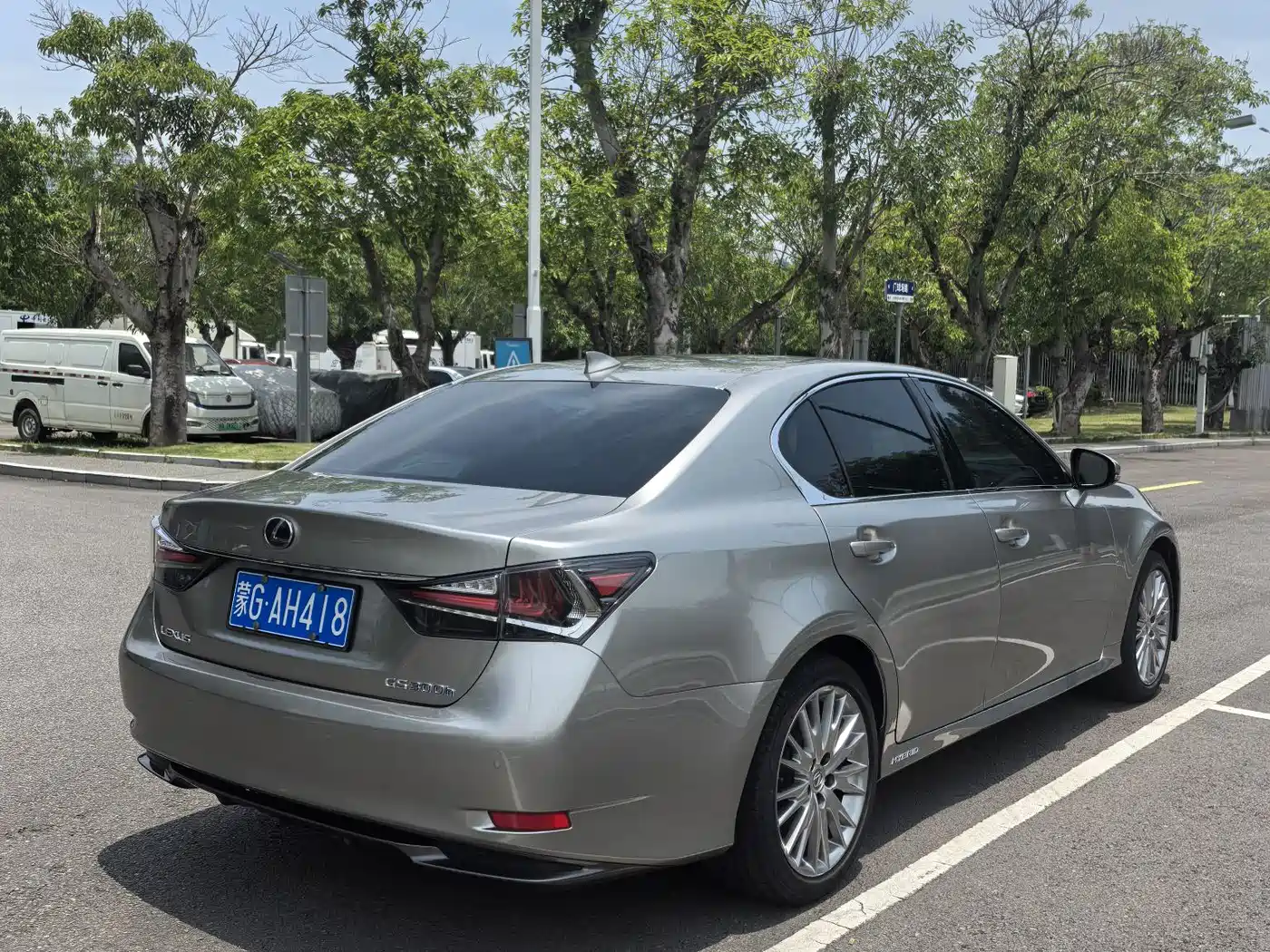 Lexus GS 2016 300h Luxury Edition фото 16