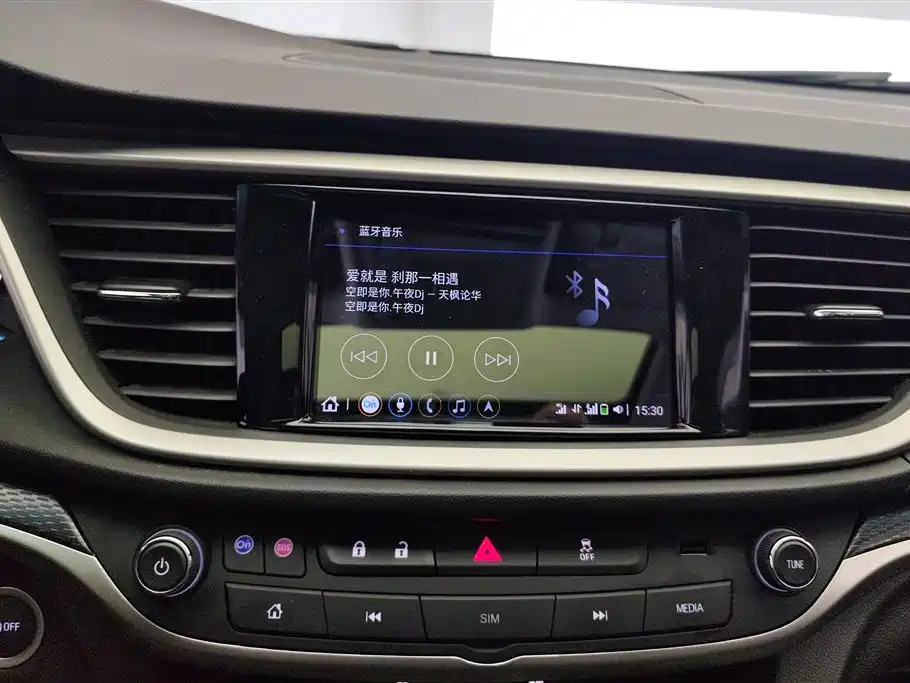 Buick Excelle 2021 Facelift 1.3T Auto Mild Hybrid Elite фото 13