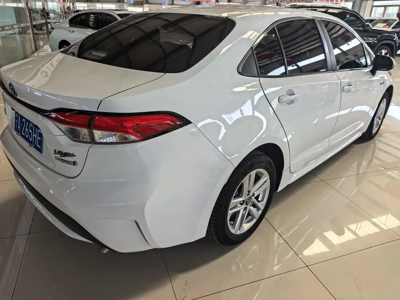 Toyota Levin 2023 Smart Hybrid 1.8L Leading Edition фото 4