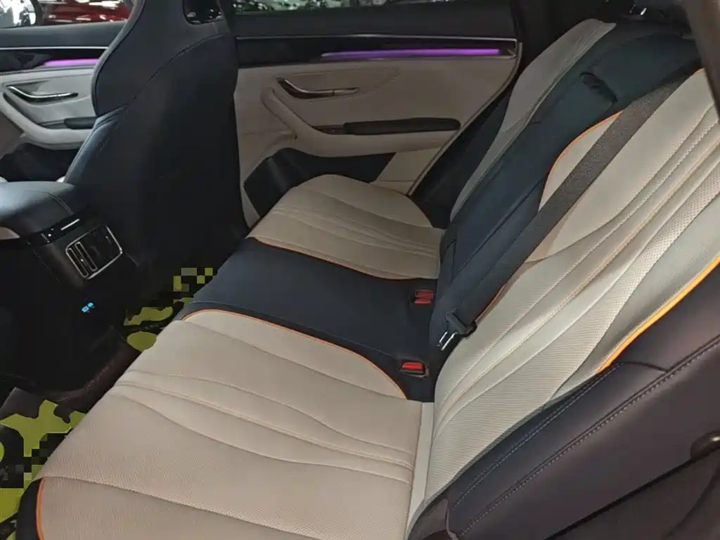 BYD Song PLUS PHEV 2024 Glory Edition DM-i 110km Flagship PLUS фото 17