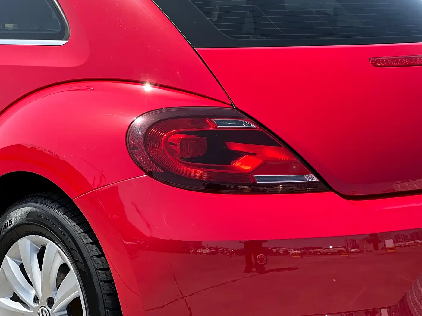Volkswagen Beetle 2018 180TSI Easy Joy Edition фото 25
