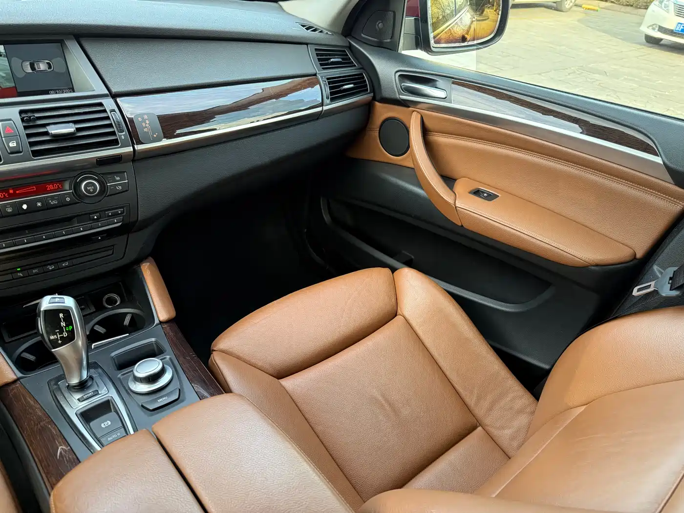 BMW X6 2009 xDrive50i фото 16