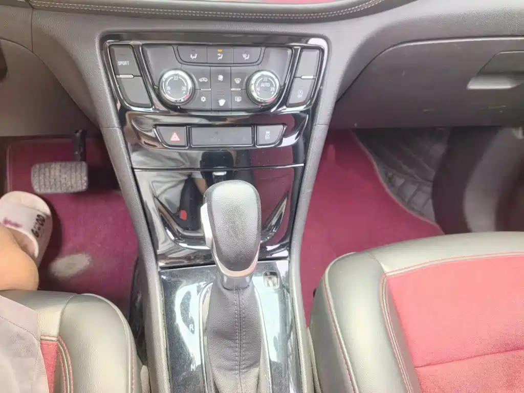 Фото 7 - Buick Encore