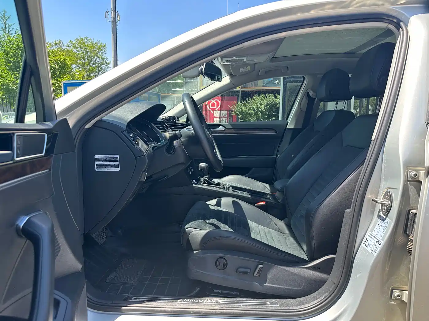 Volkswagen Magotan 2017 330TSI DSG Luxury фото 6