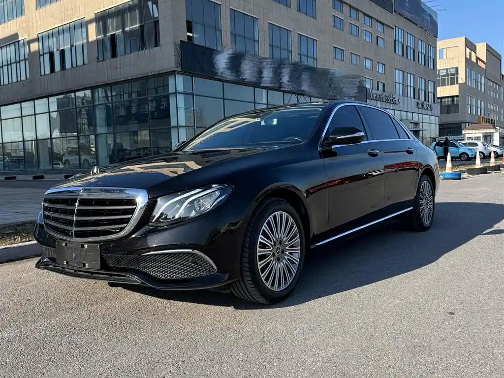 Mercedes-Benz E-Class 2019 E 300 L Fashion