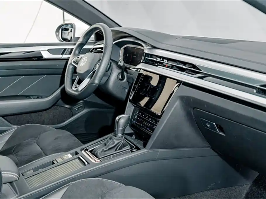 Volkswagen FAW-Volkswagen CC 2021 330TSI Dazzle Edition фото 18