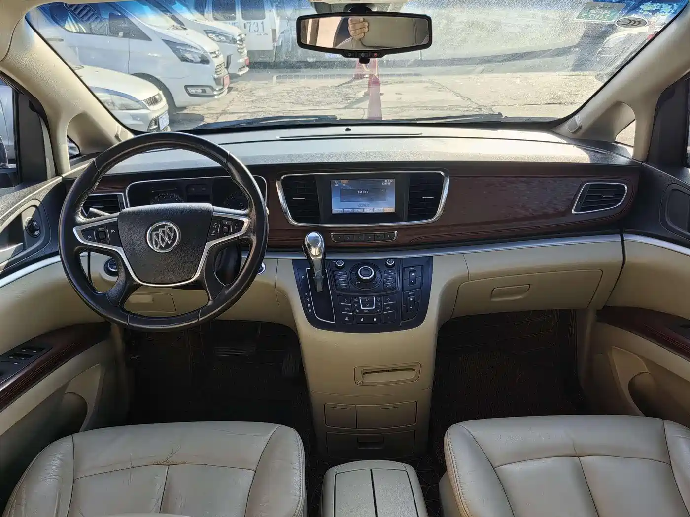 Buick GL8 2014 3.0L GT Luxury Business Elegance фото 4