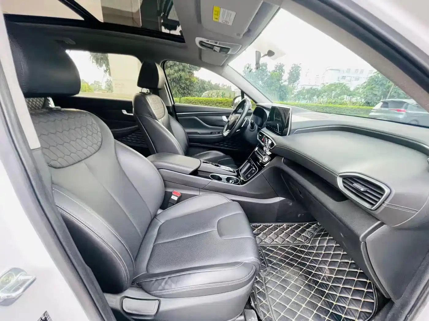 Hyundai Santa Fe 2020 380 TGDi Auto 2WD GLS Luxury фото 10