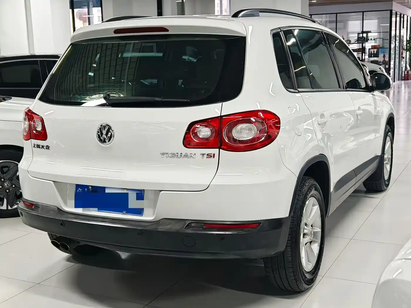 Volkswagen Tiguan 2012 1.8TSI Automatic 2WD Trend Edition фото 4