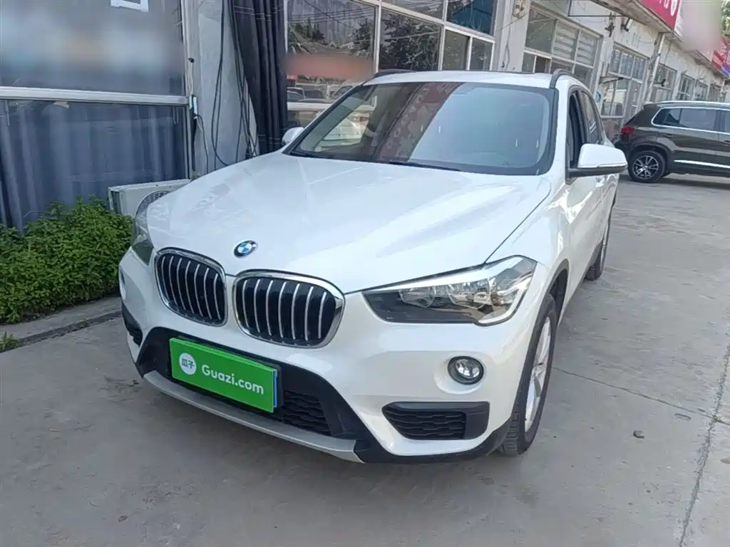 BMW X1 2019 sDrive18Li Fashion Model фото 2