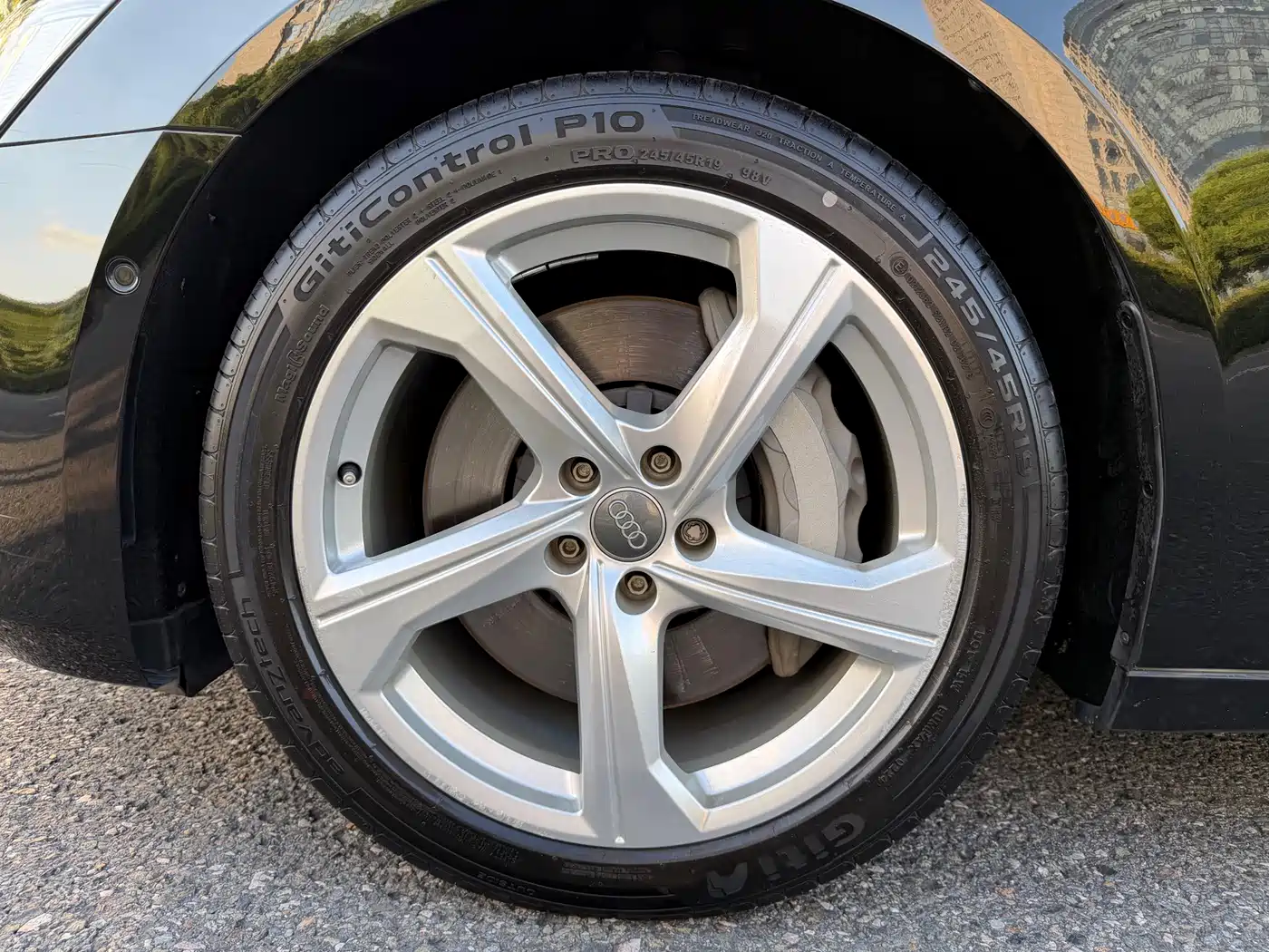 Фото 17 - Audi A6L