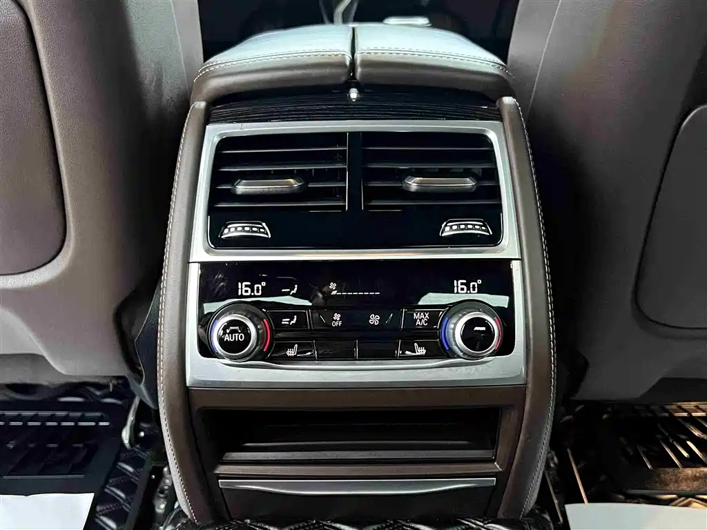BMW 7 Series 2022 2021 Model 730Li M Sport Package