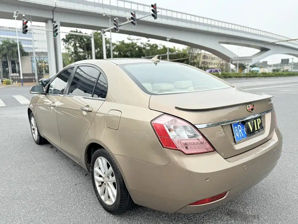 Geely Classic Emgrand 2013 2013 Sedan 1.5L MT Elite