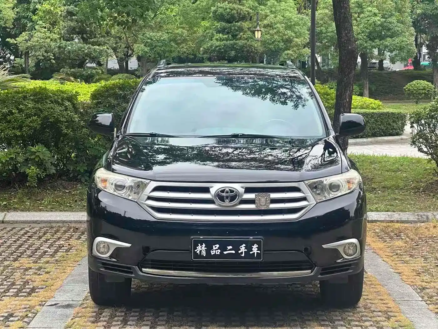 Toyota Highlander 2012 2.7L 2WD 5-seater Elite Edition фото 2
