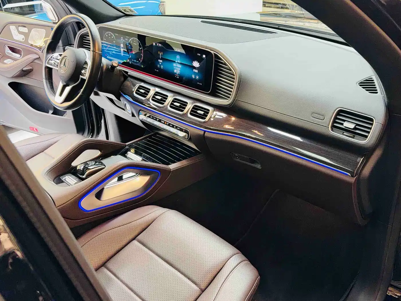Mercedes-Benz GLS 2022 Facelift GLS 450 4MATIC Luxury фото 16