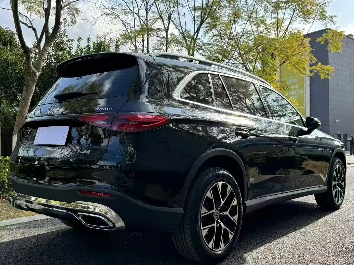 Фото 8 - Mercedes-Benz GLC