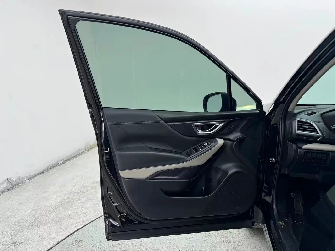 Subaru Forester 2022 2.0i AWD Luxury Edition with EyeSight фото 10