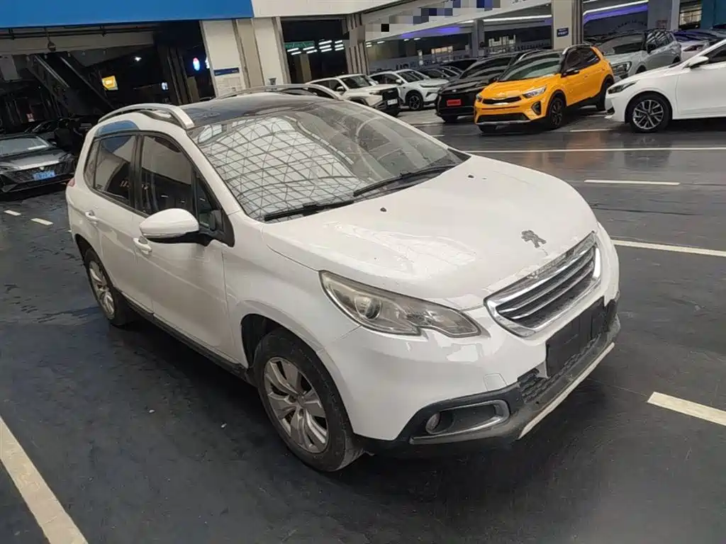 Peugeot 2008 2014 1.6L Automatic Fashion Edition фото 4