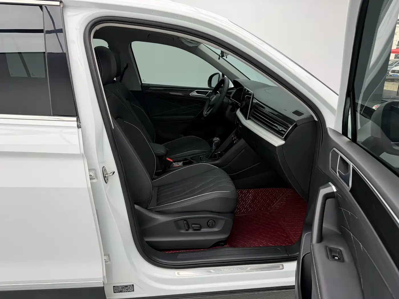 Volkswagen Tiguan L 2023 280TSI 2WD Trend Limited Edition фото 11