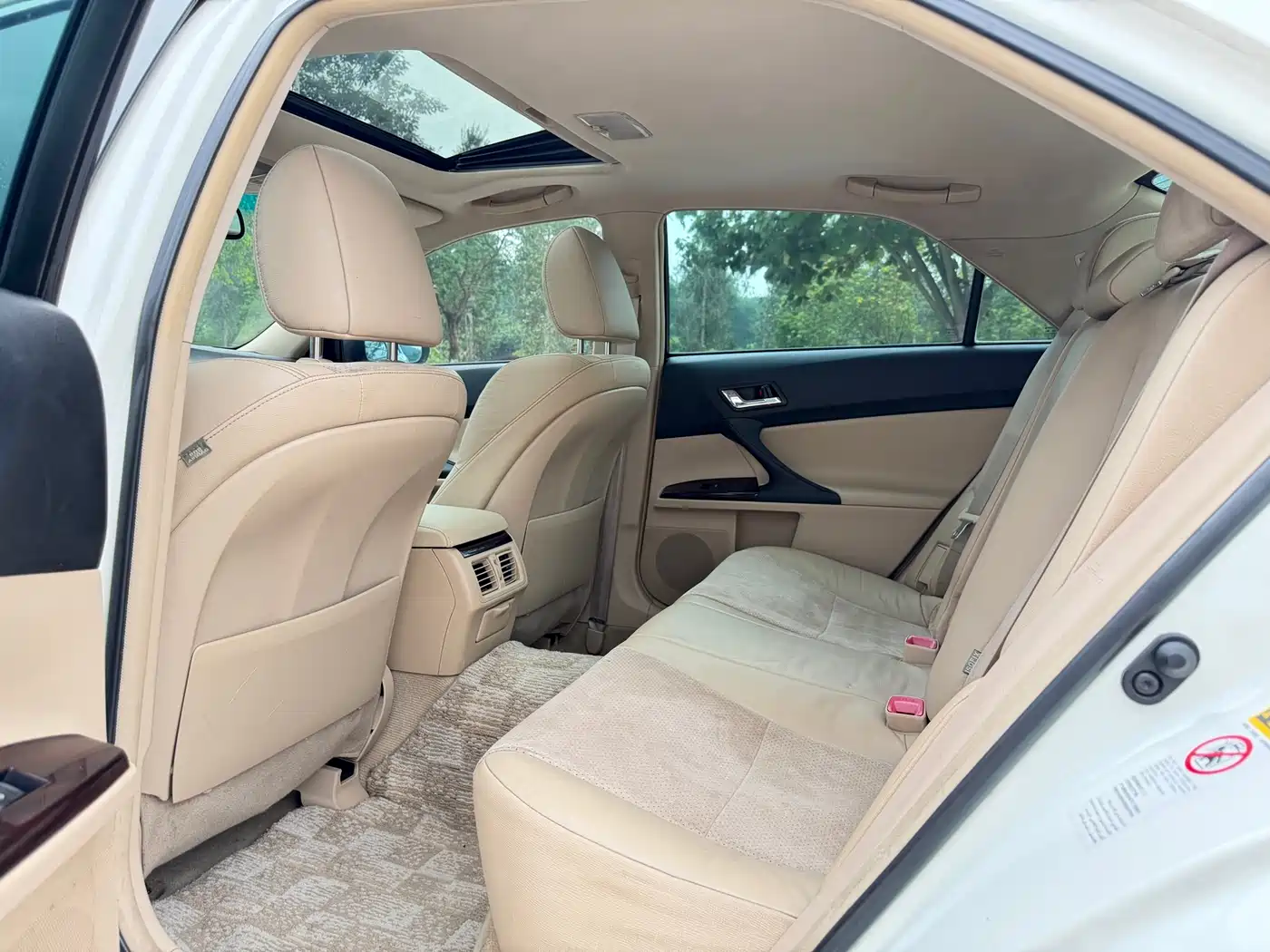 Toyota Reiz 2010 3.0V Style Flagship Navigation Edition фото 5