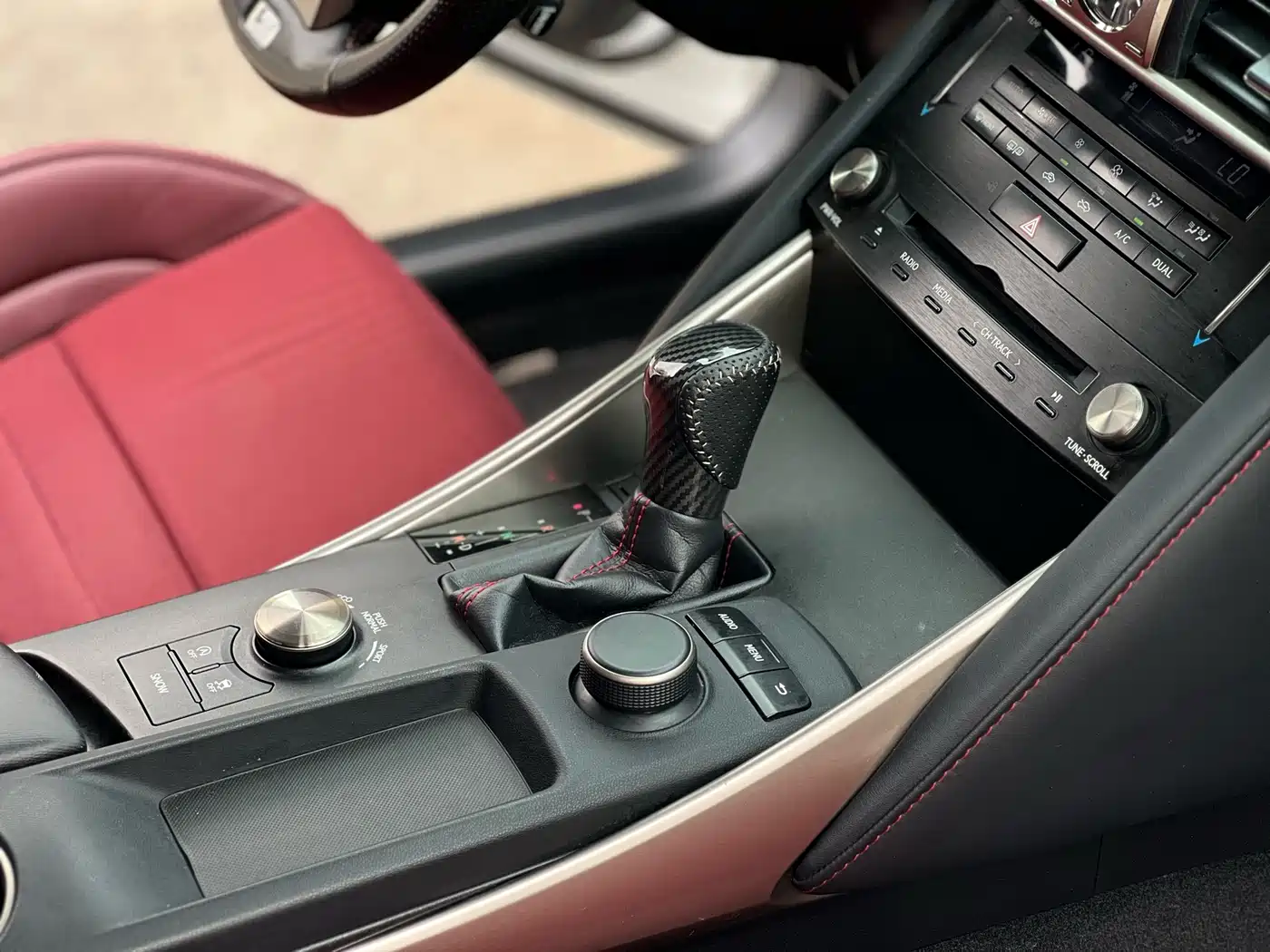 Lexus IS 2017 300 F SPORT фото 7