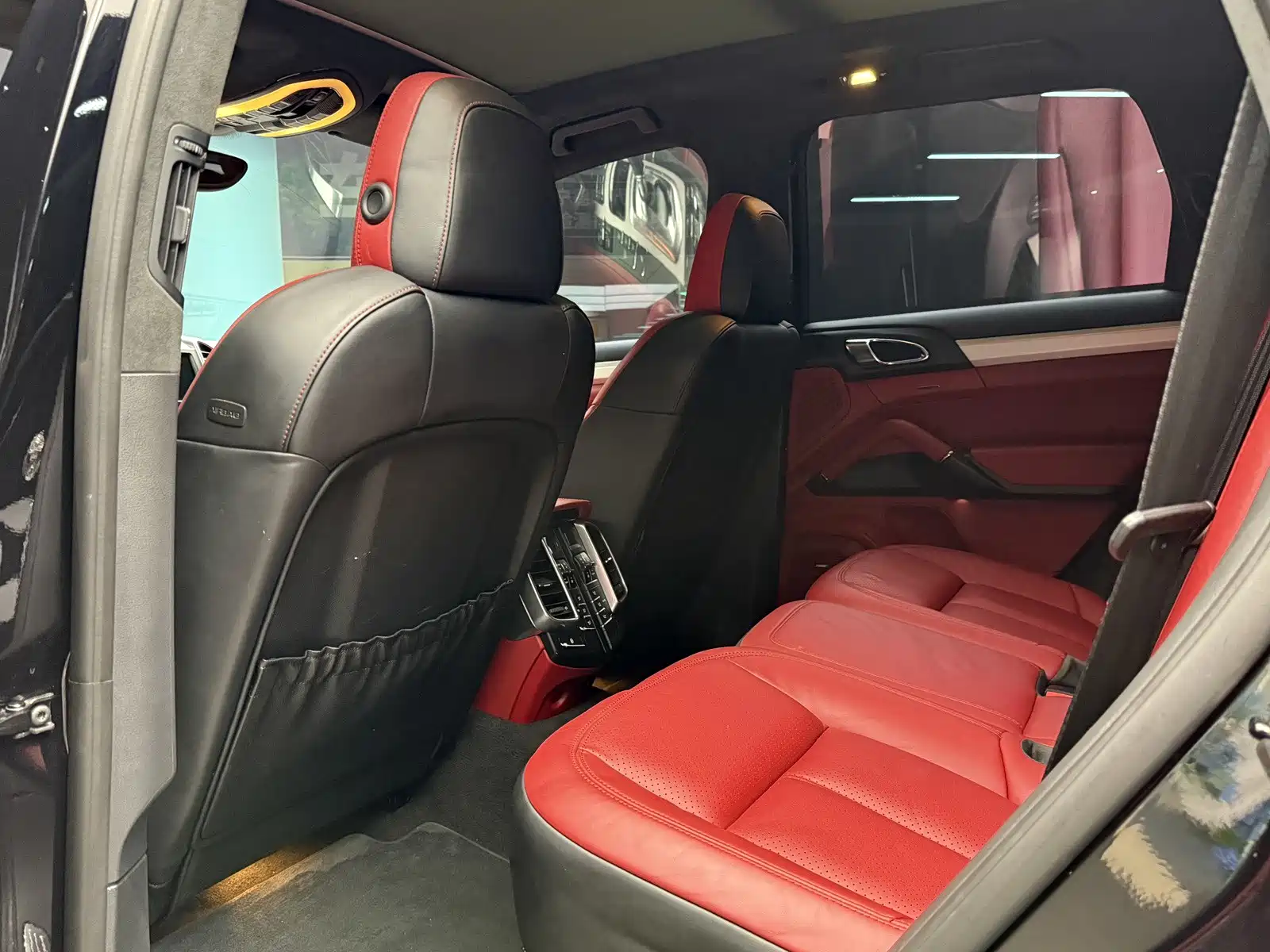 Фото 9 - Porsche Cayenne