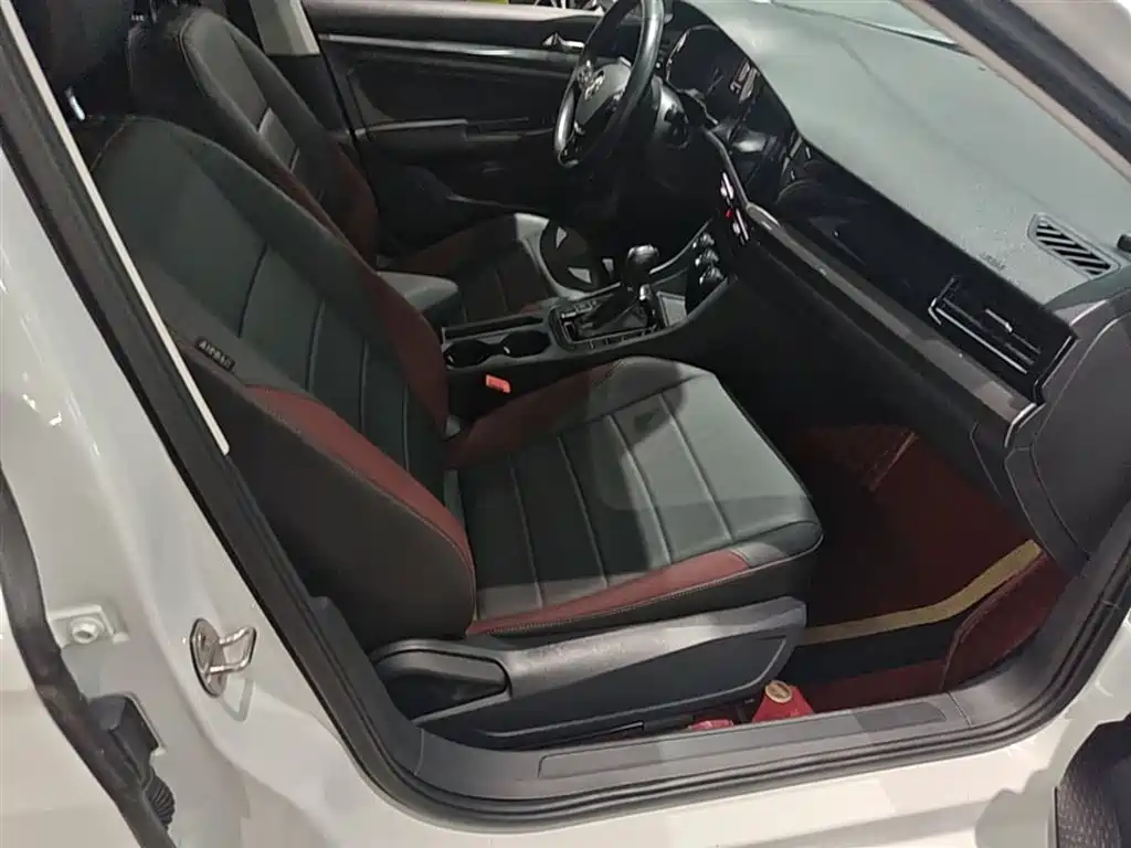 Volkswagen Bora 2019 280TSI DSG Elite Type фото 25