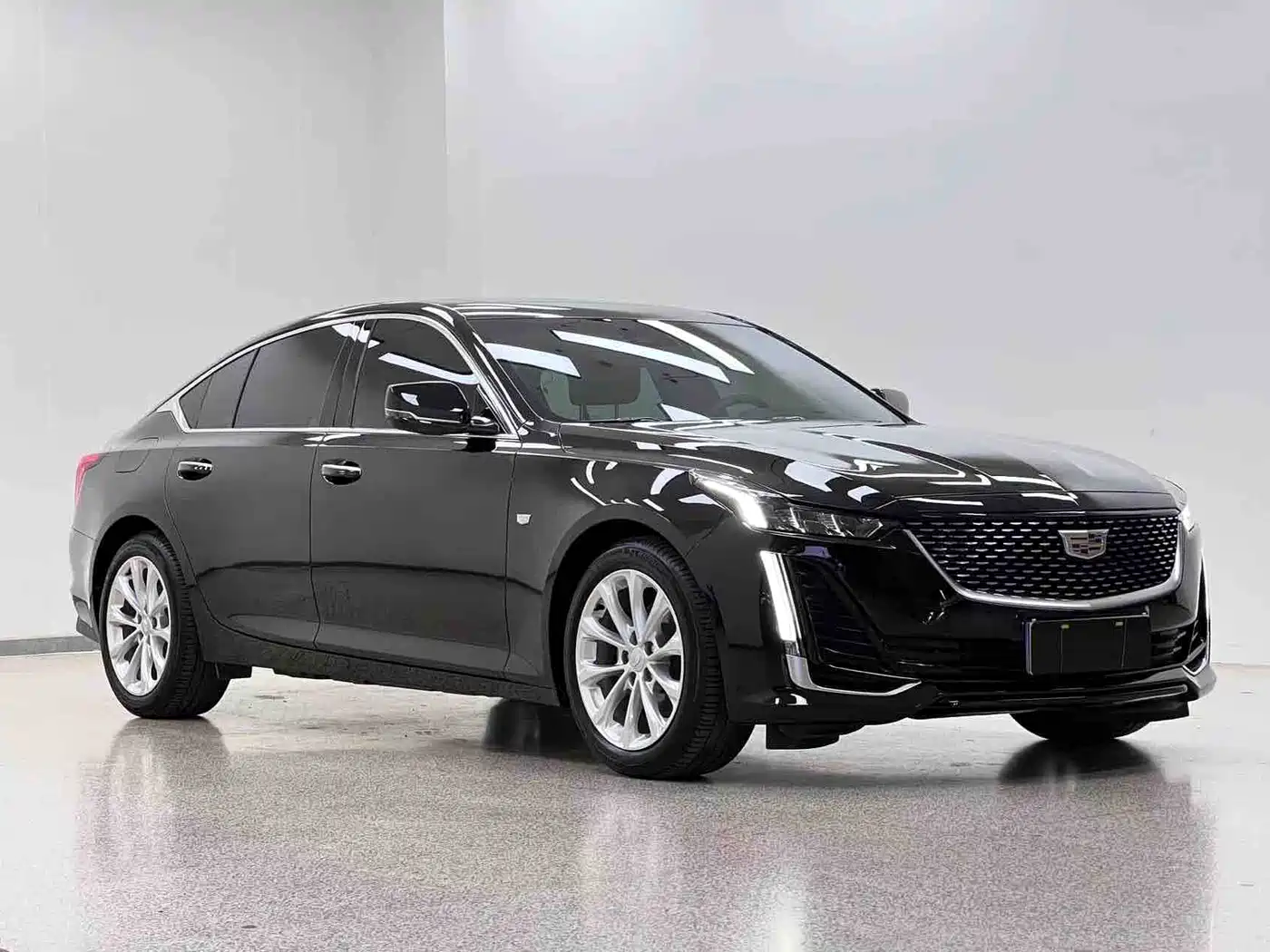 Cadillac CT5 2022 28T Luxury (Standard) фото 3