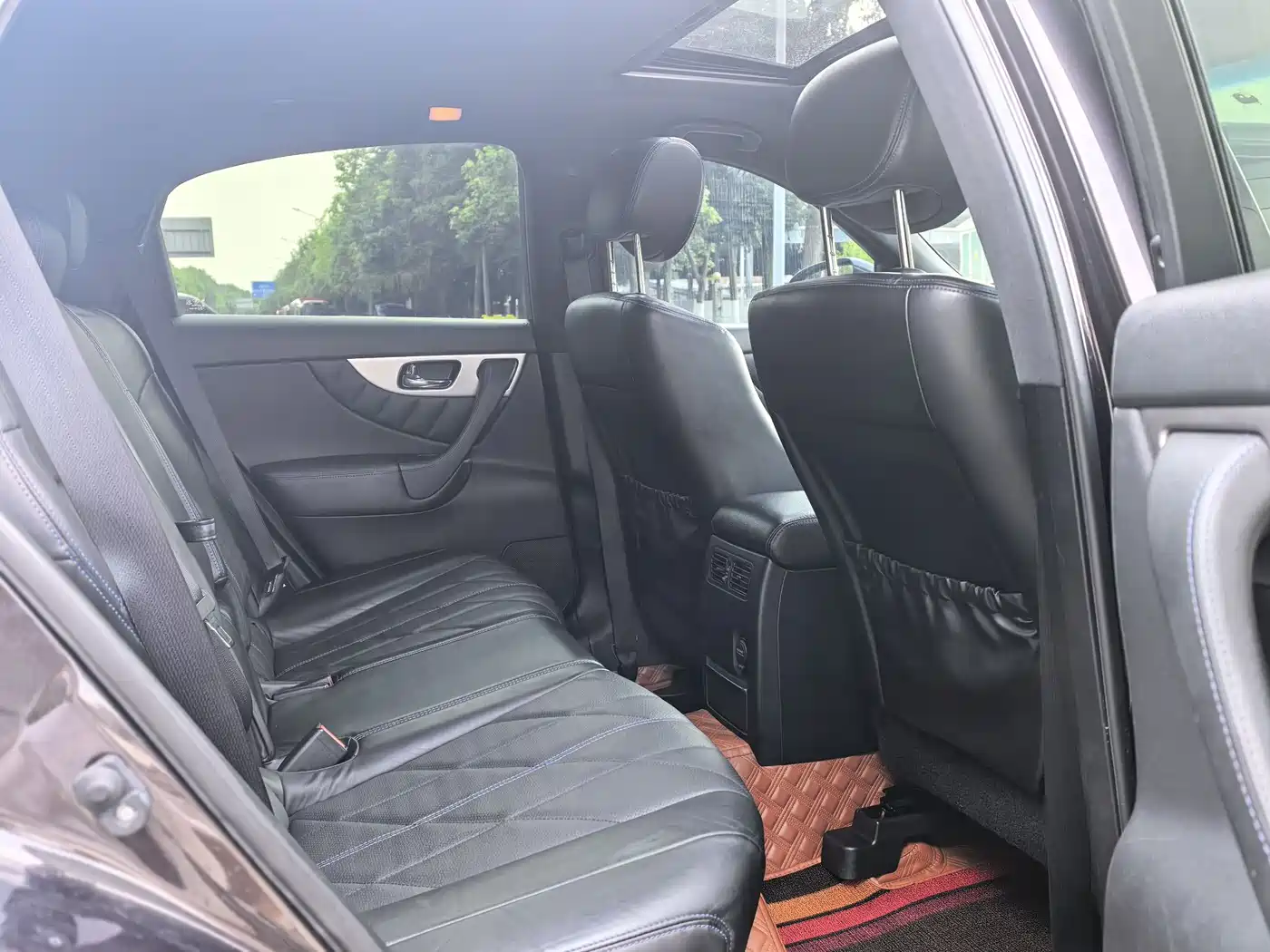 Infiniti QX70 2016 2015 Model 3.7L Shadow Edition