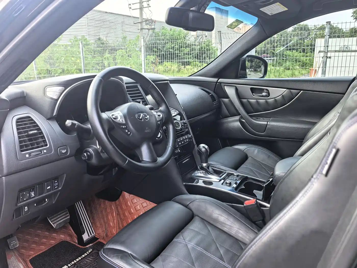 Infiniti QX70 2016 2015 Model 3.7L Shadow Edition