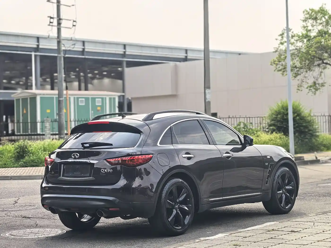 Infiniti QX70 2016 2015 Model 3.7L Shadow Edition