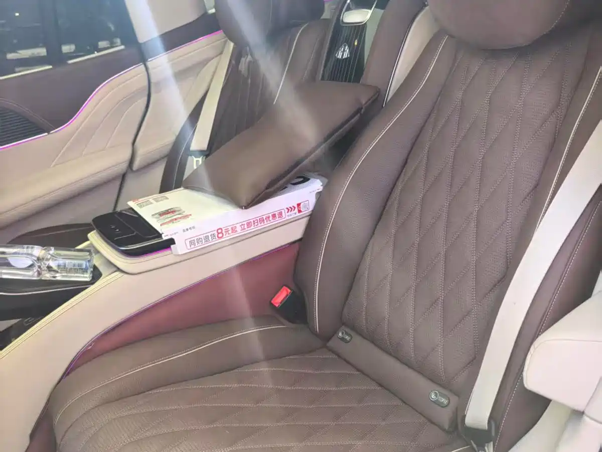 Mercedes-Benz GLS 2024 Model GLS 450 4MATIC Luxury фото 5