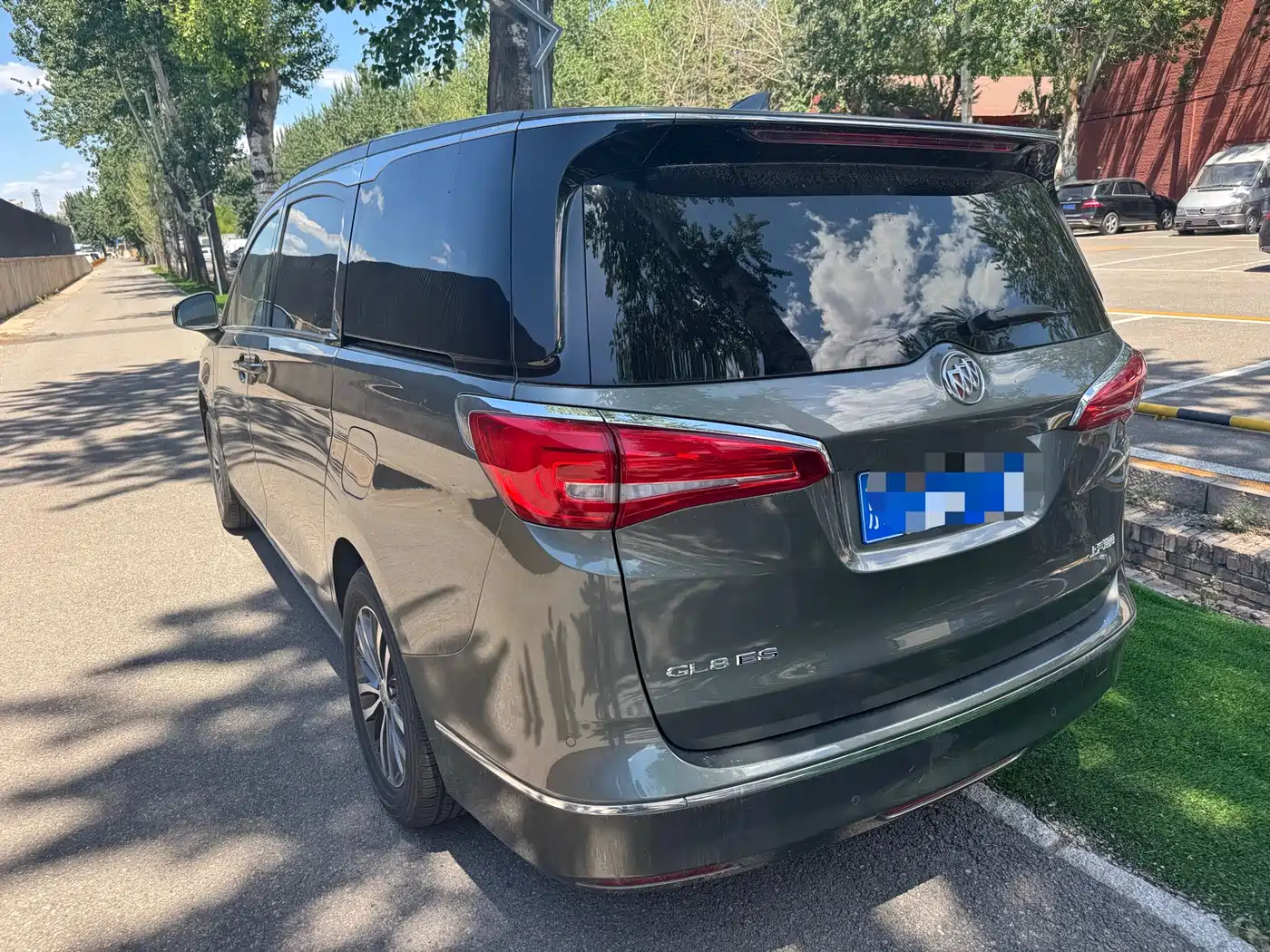 Buick GL8 2017 ES 28T Luxury China V фото 8