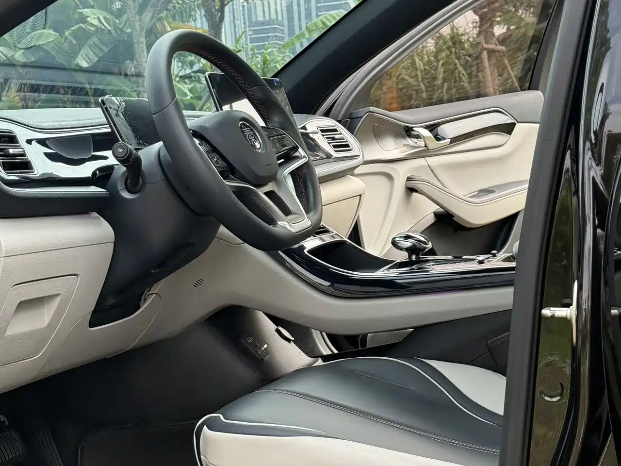 BYD Qin PLUS 2021 DM-i 120KM Flagship фото 8