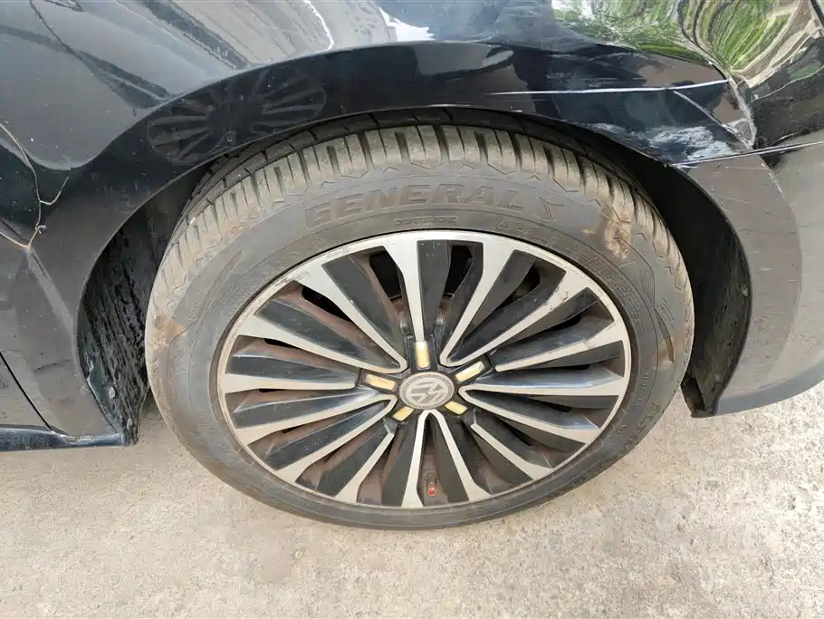 Volkswagen Passat 2016 330TSI DSG Executive Edition фото 6