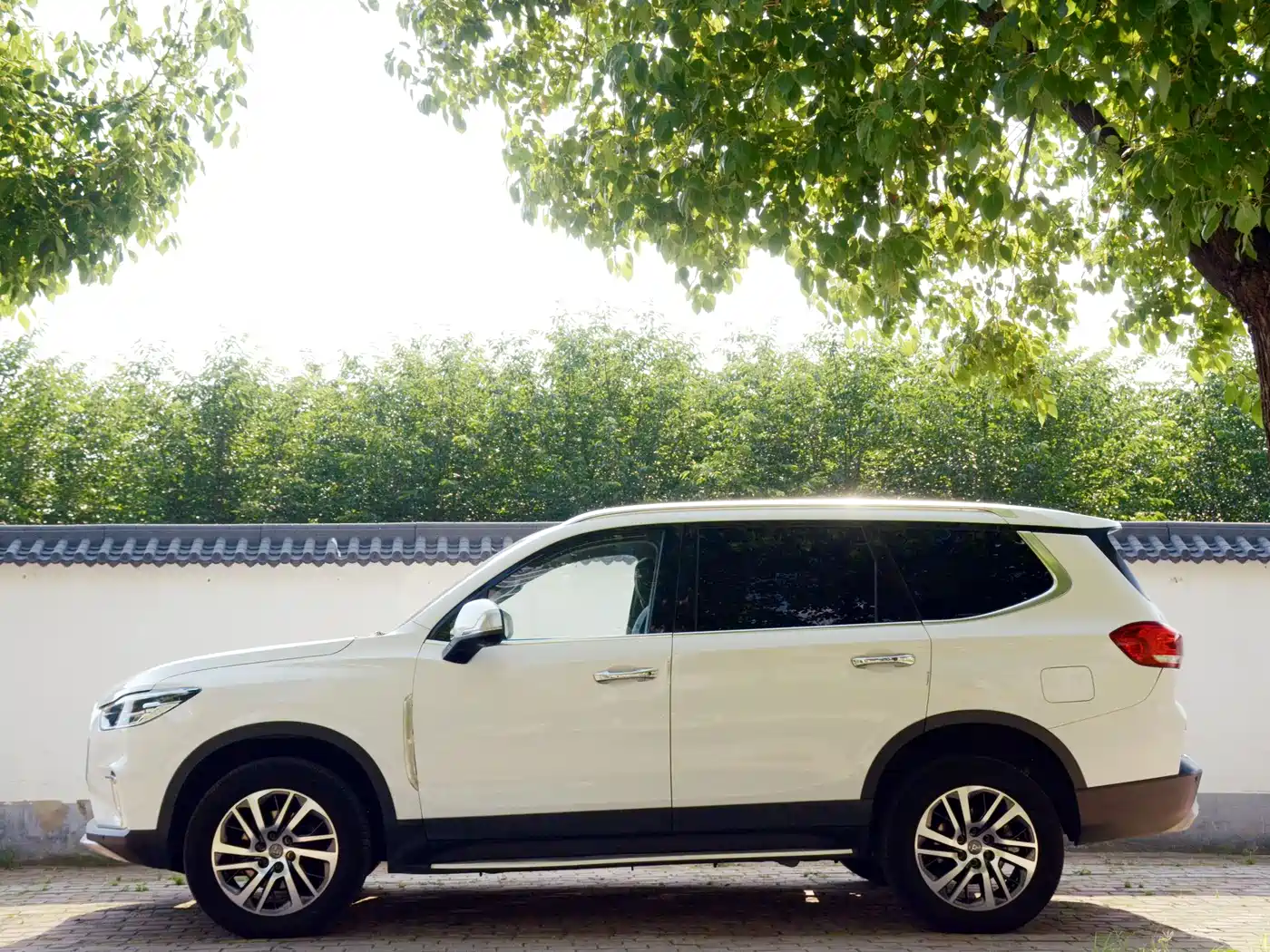 SAIC Maxus D90 2017 2.0T Automatic 4WD Sirius фото 11