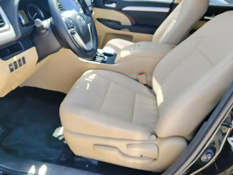 Toyota Highlander 2017 2.0T 2WD Elite 7-Seater фото 9