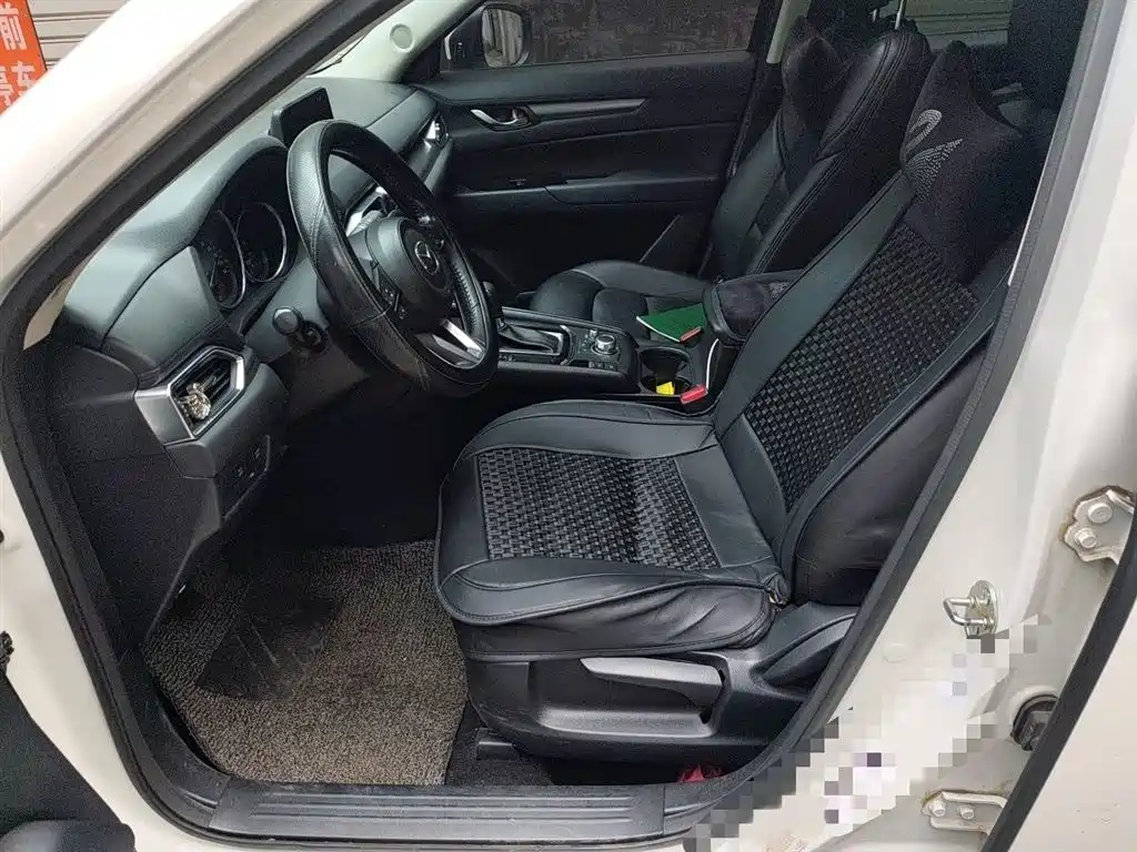Фото 8 - Mazda CX-5
