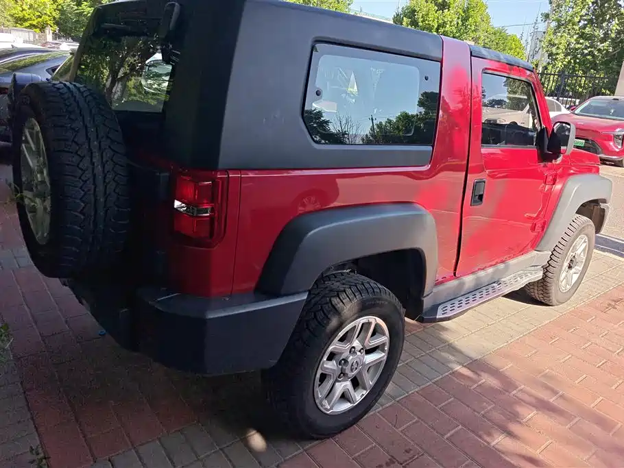 BAIC ORV Beijing Off-Road F40 2019 2.3T Automatic Magic Cube Edition фото 3