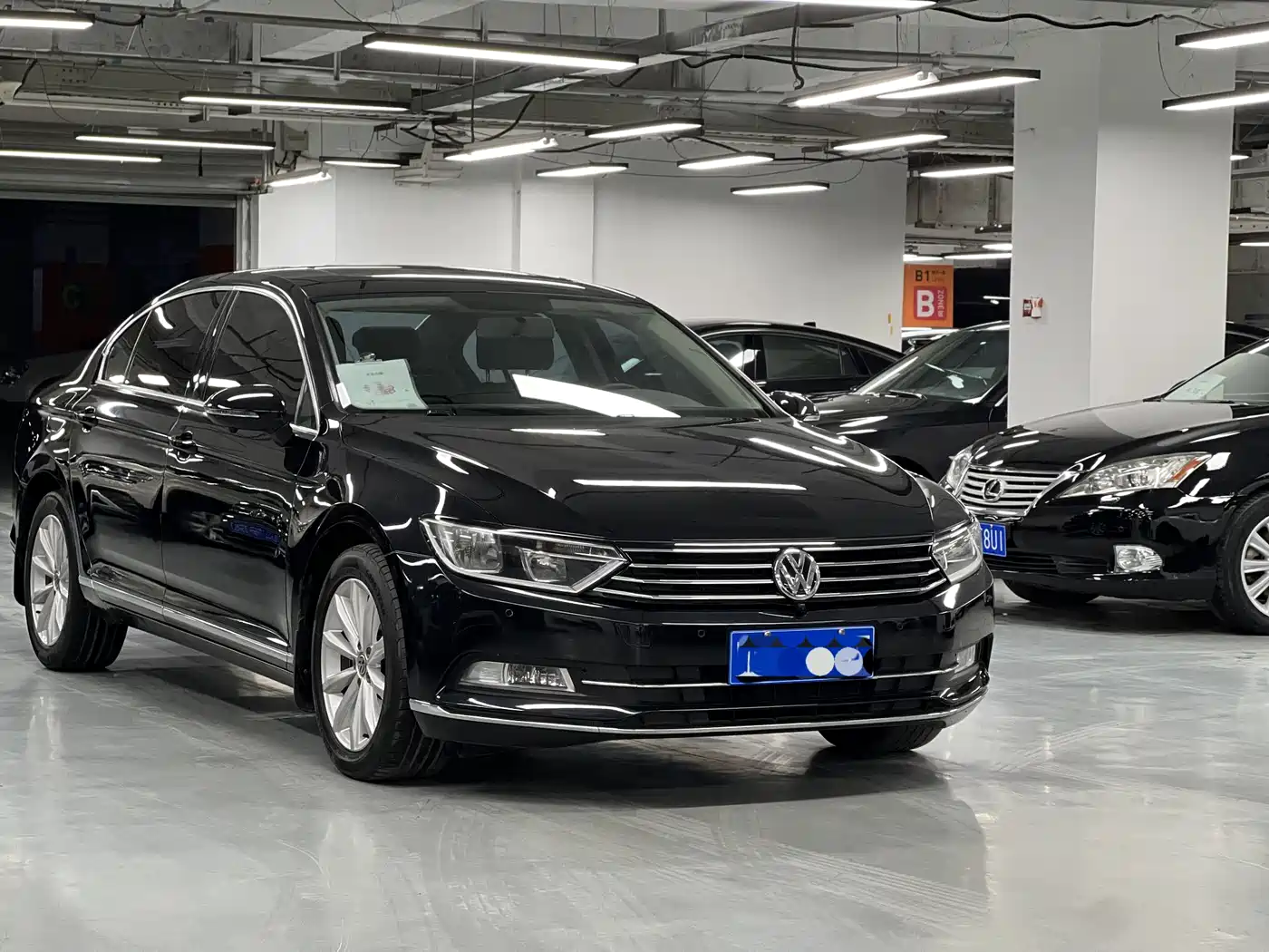 Volkswagen Magotan 2017 330TSI DSG Leading фото 3