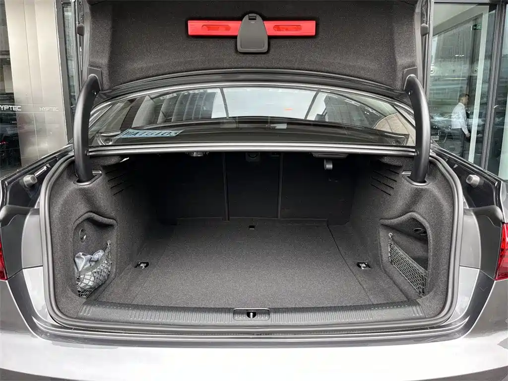 Audi A4L 2022 40 TFSI Luxury Dynamic фото 9