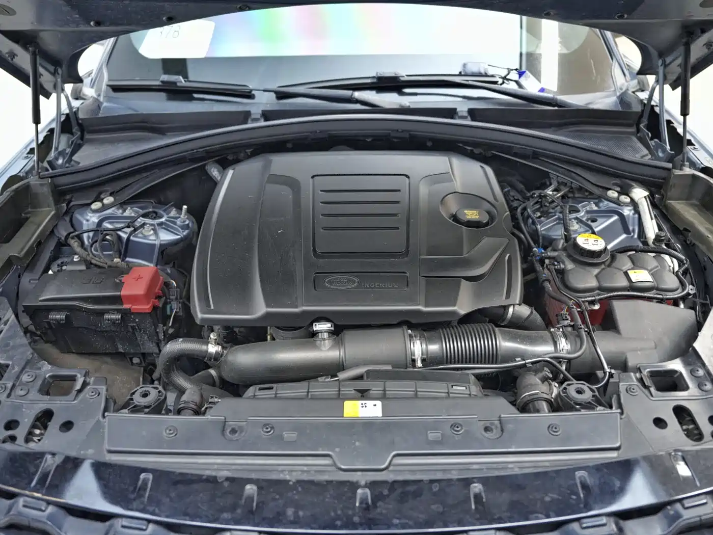 Land Rover Range Rover Velar 2019 250PS R-DYNAMIC S фото 15